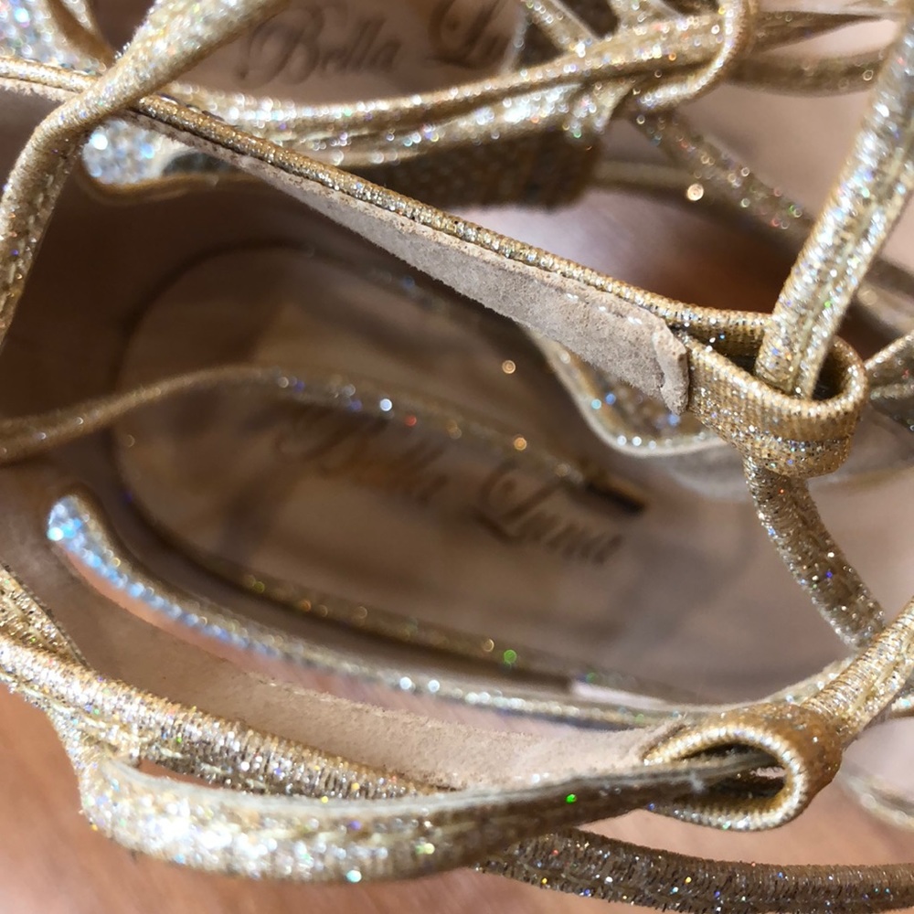 ⭐️SOLD OUT⭐️ Bella Luna high heels with champagne sequins - Picture 2 of 7